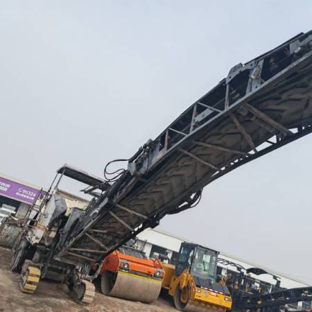 维特根W2000铣刨机