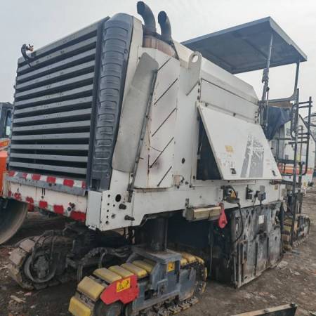 维特根W2000铣刨机