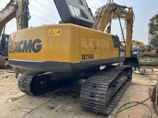 徐工XE215CA履带式挖掘机