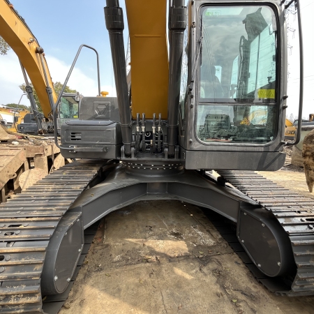 徐工XE215CA履带式挖掘机