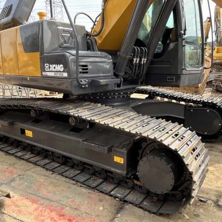 徐工XE215CA履带式挖掘机