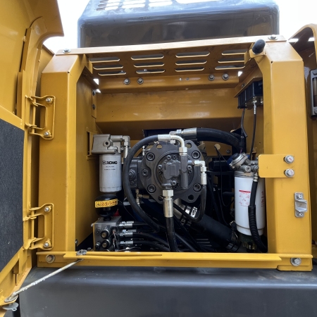 徐工XE215CA履带式挖掘机