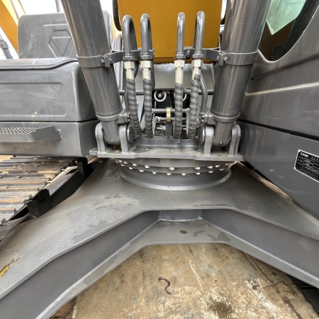 徐工XE215CA履带式挖掘机