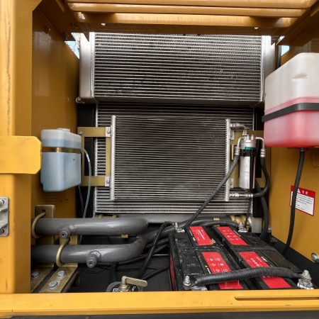 徐工XE215CA履带式挖掘机