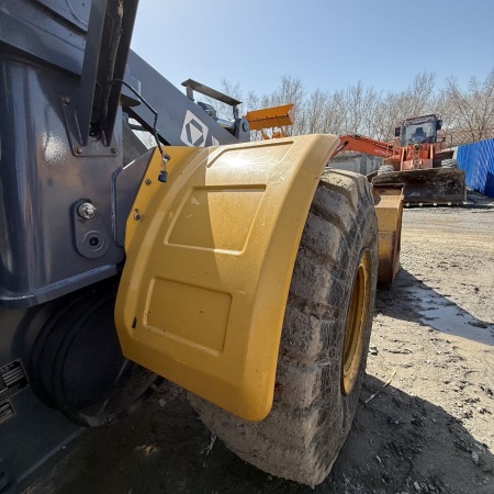 徐工LW550FV轮式装载机