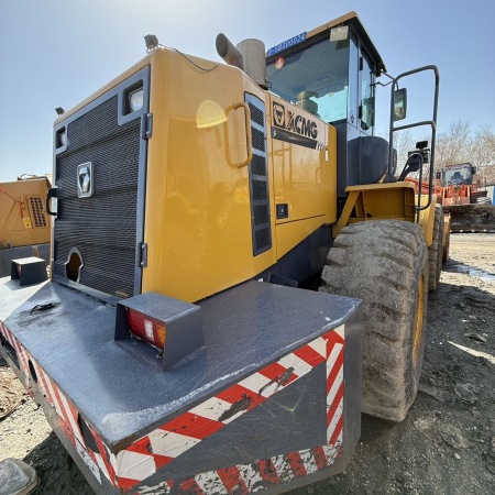 徐工LW550FV轮式装载机