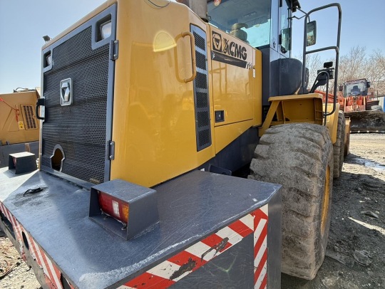 徐工LW550FV轮式装载机