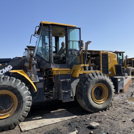 徐工LW550FV轮式装载机