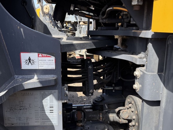 徐工LW550FV轮式装载机