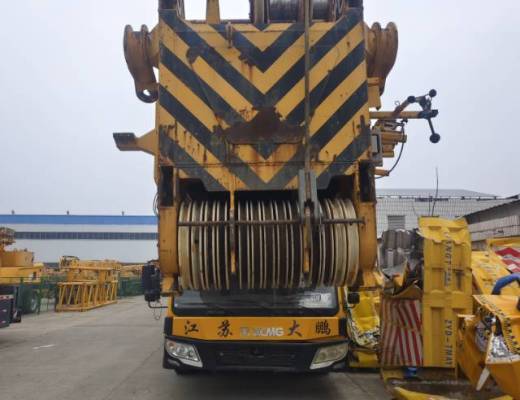 徐工QAY650全路面汽车起重机