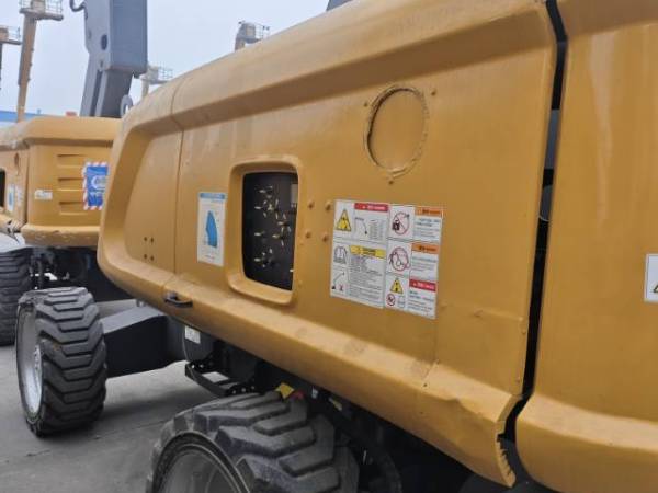 徐工GTBZ22S-AC直臂式高空作業(yè)平臺(tái)