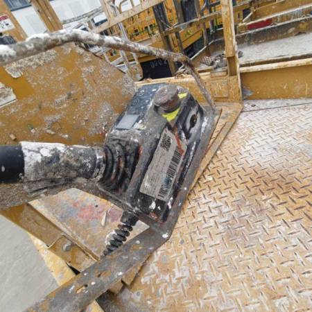 徐工XG1614HA-LI剪叉式高空作业平台