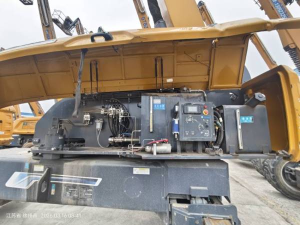 徐工XGS40K直臂式高空作業平臺