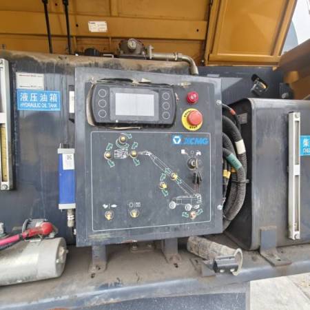 徐工XGS40K直臂式高空作业平台