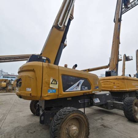 徐工XGS40K直臂式高空作业平台