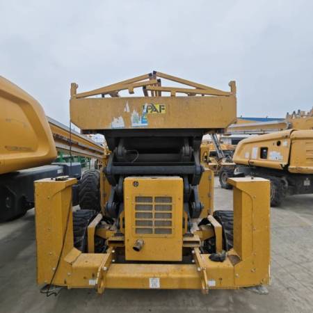 徐工XG1823RT剪叉式高空作业平台