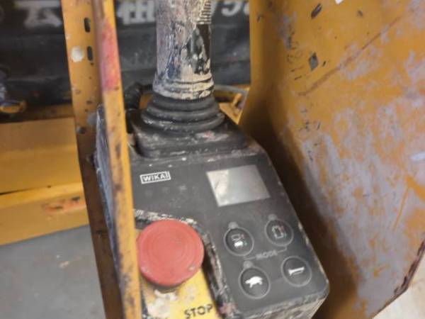 徐工GTJZ0607剪叉式高空作業平臺