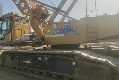 徐工XGC150履带式起重机