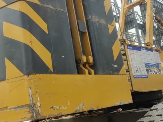 徐工XGC150履带式起重机