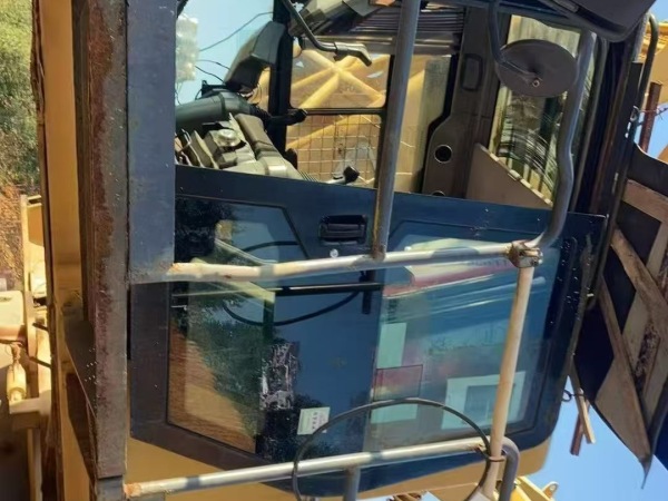 徐工XGC150履带式起重机