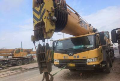 徐工XCT100L7汽车起重机