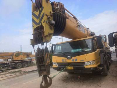 徐工XCT100L7汽车起重机