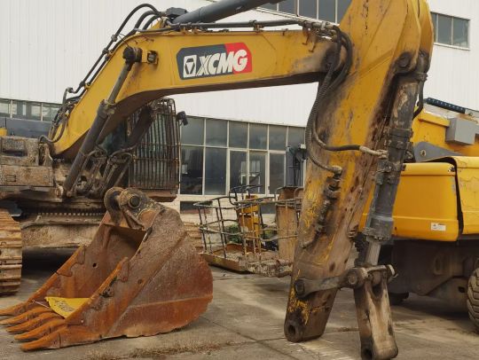 徐工XE490DK履带式挖掘机