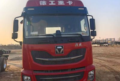 徐工XGA4250D6WC牽引車（國(guó)Ⅵ）