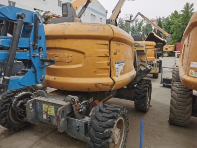 徐工GTBZ14J曲臂式高空作業平臺