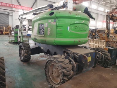 徐工GTBZ18A1曲臂式高空作业平台