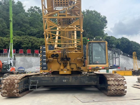 徐工XGC260履带式起重机