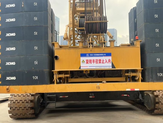 徐工XGC260履带式起重机