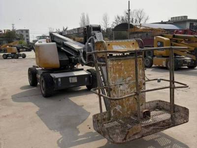 徐工GTBZ14JD曲臂式高空作業(yè)平臺