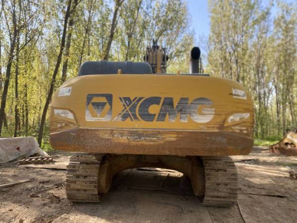 徐工XE370D履帶式挖掘機