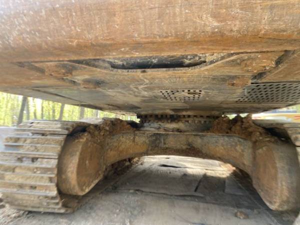 徐工XE370D履帶式挖掘機