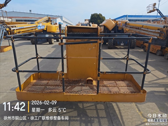 徐工GTBZ32S直臂式高空作業車