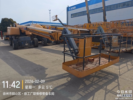 徐工GTBZ32S直臂式高空作業車