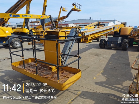 徐工GTBZ32S直臂式高空作業車