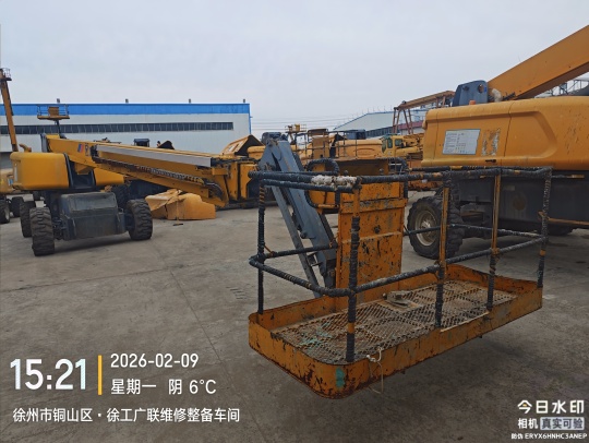 徐工GTBZ32S直臂式高空作業車