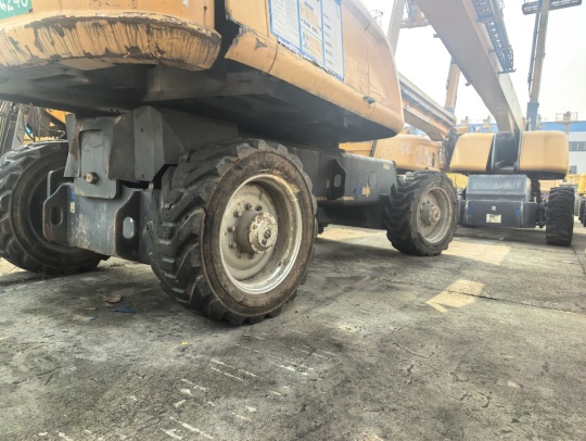 徐工GTBZ38S直臂式高空作業車