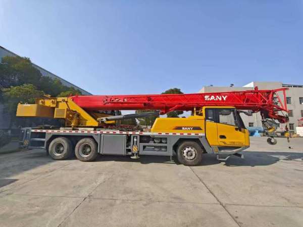 三一重工QY25C汽车起重机