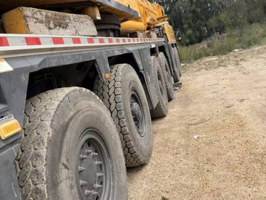 徐工XCA500L8全地面起重机