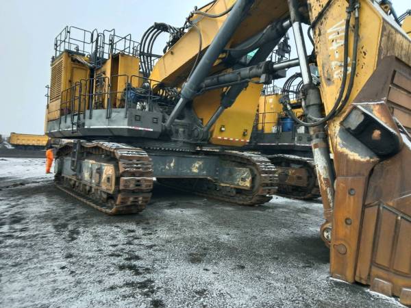 徐工XE2000E正鏟礦用挖掘機(jī)