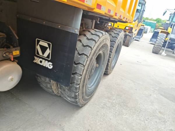 徐工XDR90T寬體車