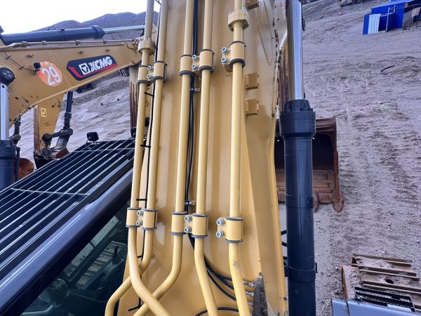 徐工XE650GK履带式挖掘机