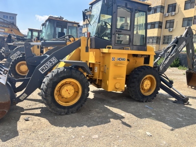 徐工XC8-S2560挖掘装载机