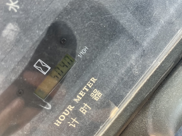 徐工XC8-S2560挖掘装载机