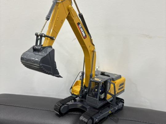 徐工XE380GK黄色新款设备模型