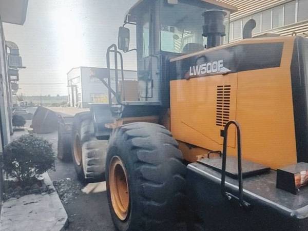 徐工LW500F轮式装载机